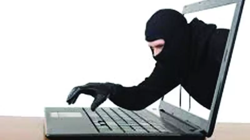 Hyderabad में फर्जी ऑनलाइन लॉटरी और गेमिंग फ्रॉड में एक व्यक्ति ने 7.73 लाख रुपये गंवा दिए Hyderabad में फर्जी ऑनलाइन लॉटरी और गेमिंग फ्रॉड में एक व्यक्ति ने 7.73 लाख रुपये गंवा दिए