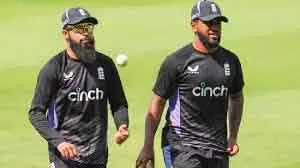 England के पाकिस्तानी मूल के खिलाड़ियों को वीज़ा मिला England के पाकिस्तानी मूल के खिलाड़ियों को वीज़ा मिला