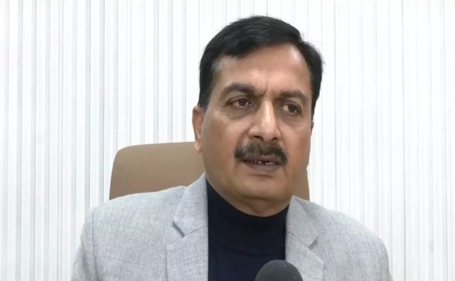 Uttarakhand के चिकित्सा शिक्षा निदेशक ने सरकारी दून मेडिकल कॉलेज में रैगिंग की घटना पर यह बयान दिया Uttarakhand के चिकित्सा शिक्षा निदेशक ने सरकारी दून मेडिकल कॉलेज में रैगिंग की घटना पर यह बयान दिया
