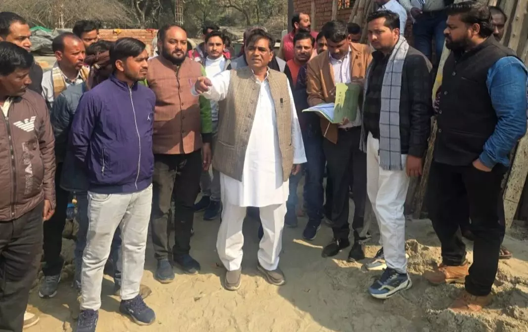 Farrukhabad: विधायक सदर ने लिया जसमई विद्युत उपकेंद्र निर्माण का जायजा Farrukhabad: विधायक सदर ने लिया जसमई विद्युत उपकेंद्र निर्माण का जायजा
