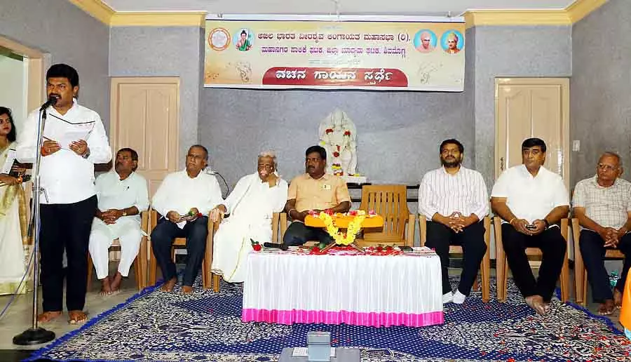 कविताएँ साहित्य से परे एक अनुभव हैं: MP B.Y. Raghavendra कविताएँ साहित्य से परे एक अनुभव हैं: MP B.Y. Raghavendra