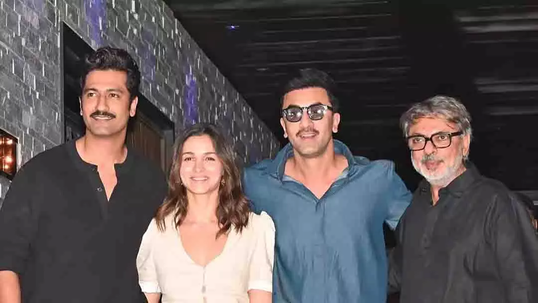 आलिया भट्ट, Ranbir कपूर, विक्की कौशल की लव एंड वॉर पोस्टपोन नहीं हुई आलिया भट्ट, Ranbir कपूर, विक्की कौशल की लव एंड वॉर पोस्टपोन नहीं हुई