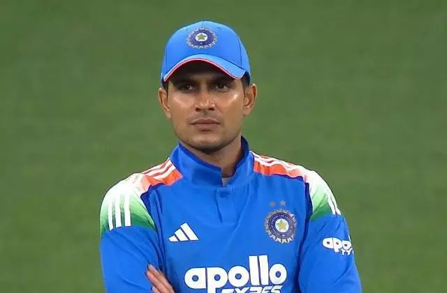 Sports: शुभमन गिल की कप्तानी पर मिली कड़ी प्रतिक्रिया Sports: शुभमन गिल की कप्तानी पर मिली कड़ी प्रतिक्रिया