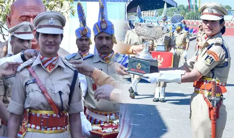 26 साल की सिमरन बाला गणतंत्र दिवस पर CRPF की पुरुष टुकड़ी की कमान संभालेंगी 26 साल की सिमरन बाला गणतंत्र दिवस पर CRPF की पुरुष टुकड़ी की कमान संभालेंगी
