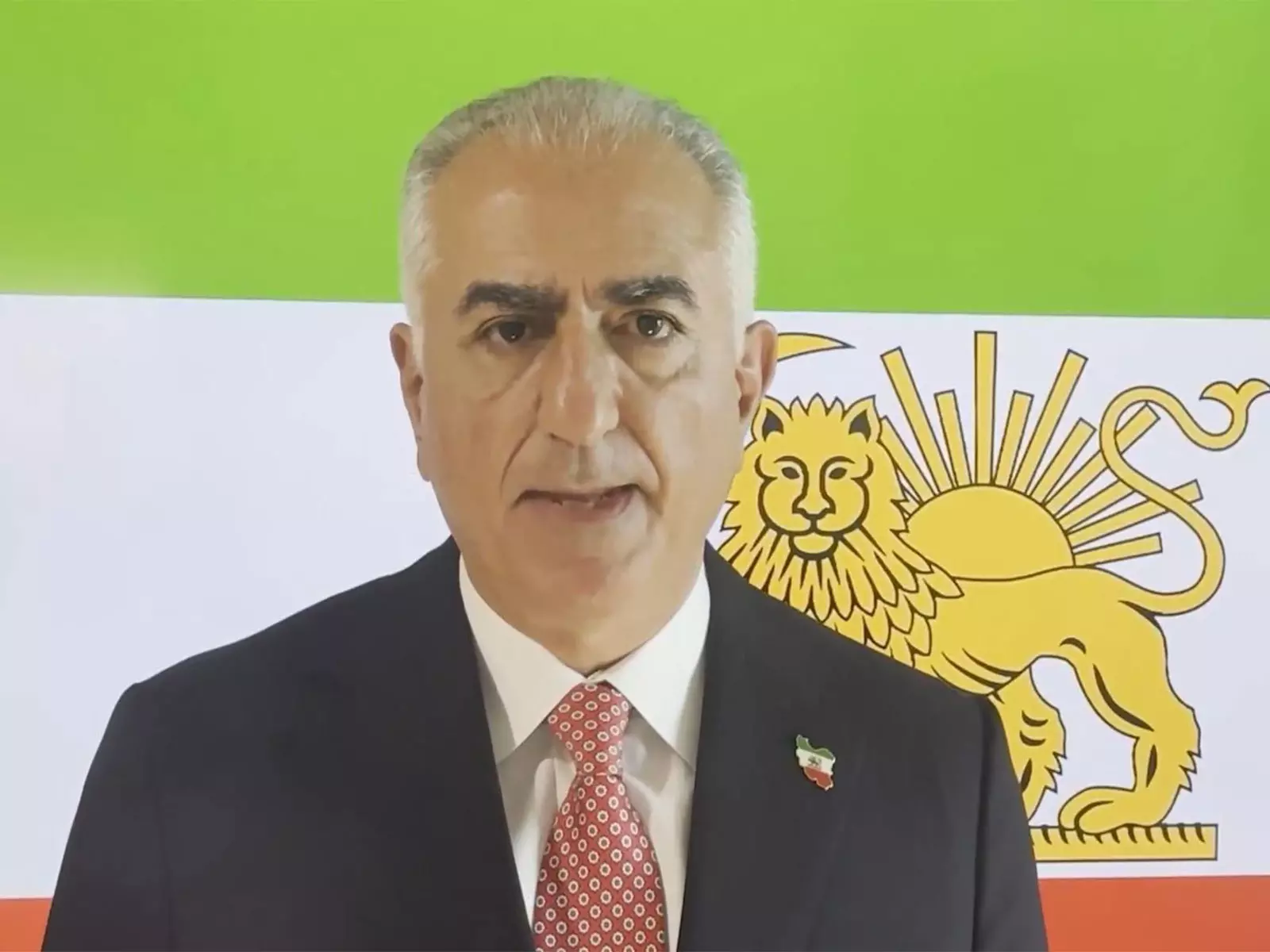मैं Iran लौटूँगा: ईरान के निर्वासित युवराज रजा पहलवी मैं Iran लौटूँगा: ईरान के निर्वासित युवराज रजा पहलवी