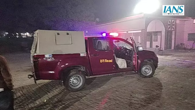 गांव के पास कोल्ड स्टोरेज में अमोनिया गैस लीक, फायर ब्रिगेड ने जल से किया नियंत्रण गांव के पास कोल्ड स्टोरेज में अमोनिया गैस लीक, फायर ब्रिगेड ने जल से किया नियंत्रण