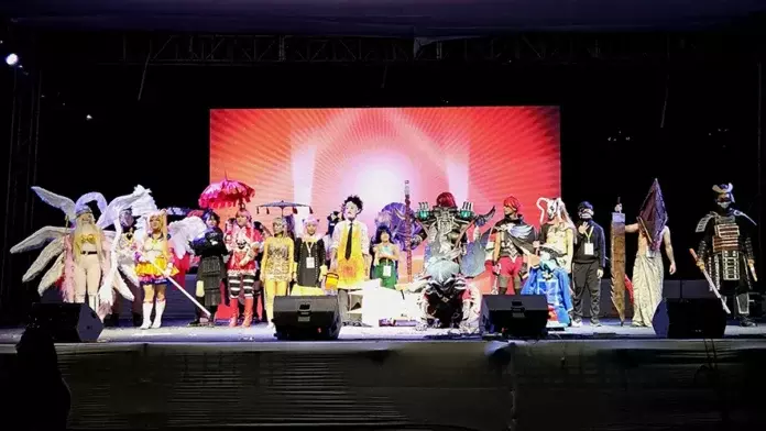 Arunachal सरस मेले में कॉस्प्ले जीवंत हो उठा Arunachal सरस मेले में कॉस्प्ले जीवंत हो उठा