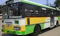RTC बस ड्राइवर को दौरे पड़े, बस खेतों में जा घुसी, 19 लोग घायल RTC बस ड्राइवर को दौरे पड़े, बस खेतों में जा घुसी, 19 लोग घायल