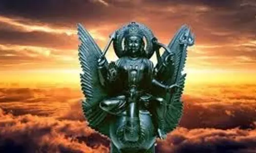 Iron Ring: लोहे की अंगूठी पहनते समय जरूर रखें इन बातों का ध्यान, वरना शनि हो सकते हैं नाराज Iron Ring: लोहे की अंगूठी पहनते समय जरूर रखें इन बातों का ध्यान, वरना शनि हो सकते हैं नाराज