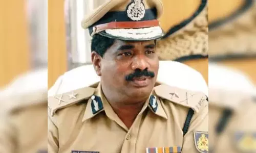 DGP पर गिरी गाज, अश्लील वीडियो सामने आने के बाद बड़ा एक्शन DGP पर गिरी गाज, अश्लील वीडियो सामने आने के बाद बड़ा एक्शन