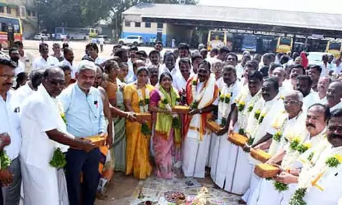 ओपीएस को AIADMK में शामिल करने पर फैसला एडप्पादी पलानीस्वामी करेंगे: Sellur Raju