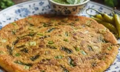 Hare Pyaz Aur Methi Ka Chilla Recipe: सुबह के नाश्ते में जरूर ट्राई करें मेथी हरे प्याज का चीला Hare Pyaz Aur Methi Ka Chilla Recipe: सुबह के नाश्ते में जरूर ट्राई करें मेथी हरे प्याज का चीला