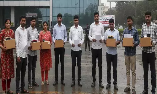 भोपाल में कॉस्ट-कटिंग के बीच MP मेट्रो रेल कॉर्पोरेशन में छंटनी; 9 कर्मचारियों को हटाया गया भोपाल में कॉस्ट-कटिंग के बीच MP मेट्रो रेल कॉर्पोरेशन में छंटनी; 9 कर्मचारियों को हटाया गया