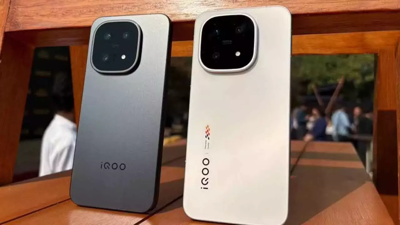 iQOO 15 Ultra को फरवरी में चीन में लॉन्च होने से पहले हार्डकोर गेमिंग फ्लैगशिप के तौर पर टीज़ किया iQOO 15 Ultra को फरवरी में चीन में लॉन्च होने से पहले हार्डकोर गेमिंग फ्लैगशिप के तौर पर टीज़ किया