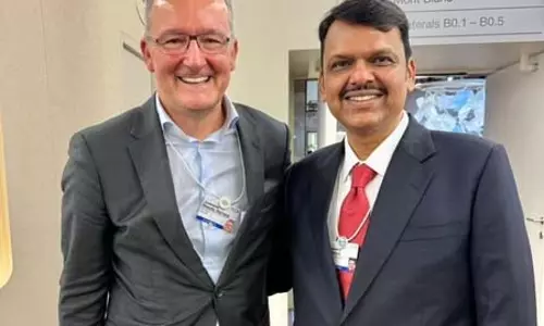 दावोस में मुख्यमंत्री फडणवीस की अगुवाई में निवेश के लिए कई हजार करोड़ के एमओयू पर हस्ताक्षर दावोस में मुख्यमंत्री फडणवीस की अगुवाई में निवेश के लिए कई हजार करोड़ के एमओयू पर हस्ताक्षर