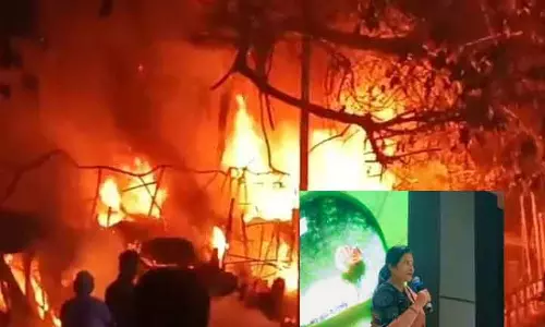 Bhubaneswar के मेयर ने कहा, यूनिट-1 मार्केट में आग लगने के पीछे वेंडर्स की लापरवाही है
