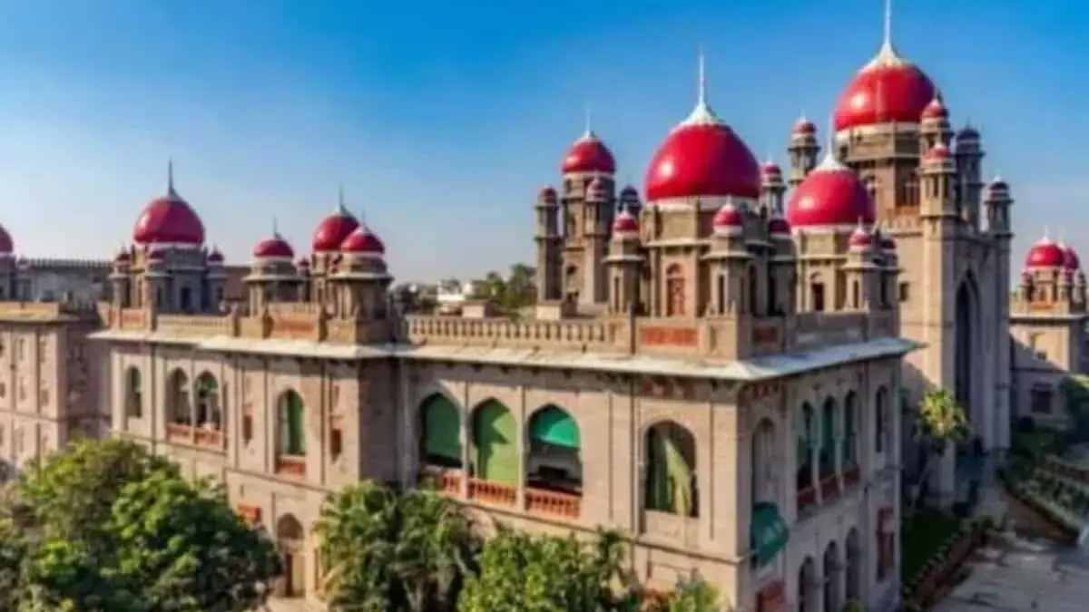 Hyderabad: प्राइम लैंड को लेकर आंध्र प्रदेश और तेलंगाना के बीच कोर्ट में लड़ाई जारी Hyderabad: प्राइम लैंड को लेकर आंध्र प्रदेश और तेलंगाना के बीच कोर्ट में लड़ाई जारी
