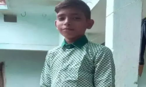 लापता किशोर का शव झाड़ियों में मिला, आक्रोशित ग्रामीणों ने किया सड़क जाम लापता किशोर का शव झाड़ियों में मिला, आक्रोशित ग्रामीणों ने किया सड़क जाम