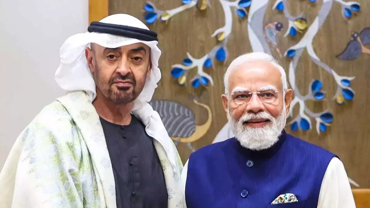 UAE के राष्ट्रपति और पीएम मोदी ने न्यूक्लियर रिएक्टर और LNG पर चर्चा की UAE के राष्ट्रपति और पीएम मोदी ने न्यूक्लियर रिएक्टर और LNG पर चर्चा की