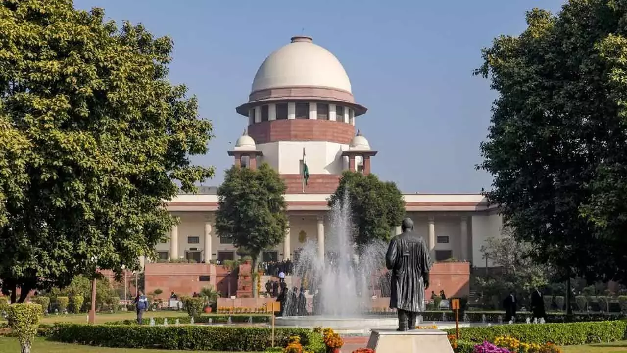 बंगाल SIR मामले में एससी ने ईसी को निर्देश दिया बंगाल SIR मामले में एससी ने ईसी को निर्देश दिया