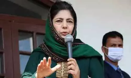 Mehbooba ने पीर पंजाल, चिनाब घाटी के लिए संभागीय दर्जे की वकालत की Mehbooba ने पीर पंजाल, चिनाब घाटी के लिए संभागीय दर्जे की वकालत की