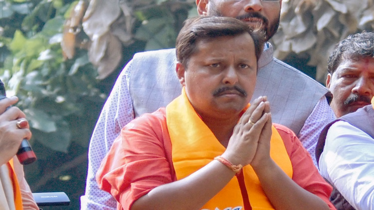 New Delhi: जनता के साथ संबंध ही बनाता है प्रभावशाली नेता: नितिन नवीन New Delhi: जनता के साथ संबंध ही बनाता है प्रभावशाली नेता: नितिन नवीन