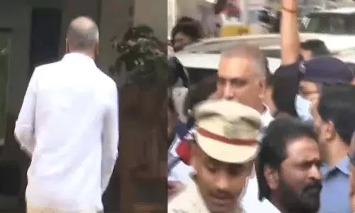 हरीश राव फोन टैपिंग मामले में SIT पूछताछ में शामिल हुए हरीश राव फोन टैपिंग मामले में SIT पूछताछ में शामिल हुए