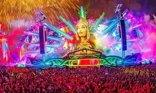 थाईलैंड में Music Festival में भारतीय व्यक्ति की रहस्यमयी मौत थाईलैंड में Music Festival में भारतीय व्यक्ति की रहस्यमयी मौत