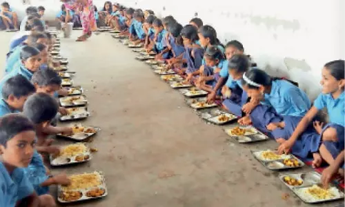 Chandigarh: स्कूलों में सर्दी के लिए विशेष मिड डे मील व्यवस्था Chandigarh: स्कूलों में सर्दी के लिए विशेष मिड डे मील व्यवस्था
