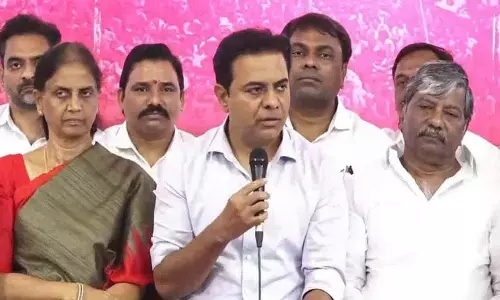हमारे कार्यकर्ता रेवंत सरकार से नहीं डरते.. क्या हम डरते हैं..? : KTR