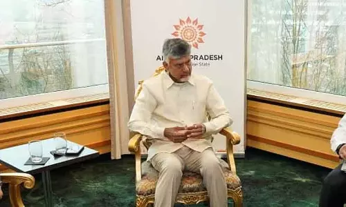 भारत एक सोया हुआ देश है, अगर जाग जाए तो दुनिया की टॉप इकॉनमी बन सकता है: WEF में CM नायडू