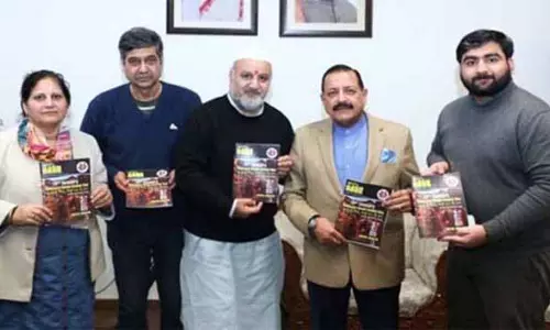 AIKS के प्रतिनिधिमंडल ने डॉ. जितेंद्र से मुलाकात की और ज्ञापन सौंपा AIKS के प्रतिनिधिमंडल ने डॉ. जितेंद्र से मुलाकात की और ज्ञापन सौंपा