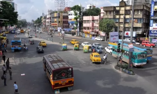 Bengal चुनाव: ट्रांसपोर्टर्स ने चुनाव ड्यूटी के लिए बसें देने की शर्तें रखीं Bengal चुनाव: ट्रांसपोर्टर्स ने चुनाव ड्यूटी के लिए बसें देने की शर्तें रखीं