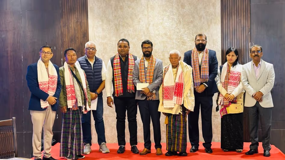 Assam : डॉक्यूमेंटेशन पहल के तहत खमयांग, ताई फाके और सिंगफो को डिजिटल रूप से संरक्षित किया Assam : डॉक्यूमेंटेशन पहल के तहत खमयांग, ताई फाके और सिंगफो को डिजिटल रूप से संरक्षित किया