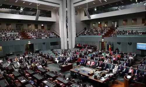 Australia में ऐतिहासिक गन कंट्रोल बिल पास: मास शूटिंग के बाद सरकार का बड़ा एक्शन Australia में ऐतिहासिक गन कंट्रोल बिल पास: मास शूटिंग के बाद सरकार का बड़ा एक्शन