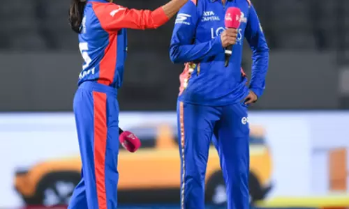 WPL 2026: दीया-वैष्णवी का DC डेब्यू, MI के खिलाफ गेंदबाज़ी का फैसला