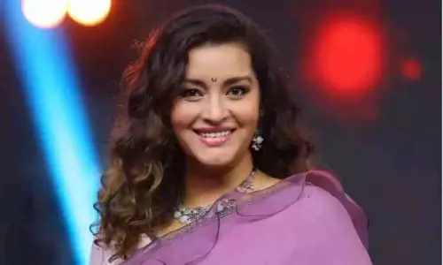 आवारा कुत्तों की हत्या पर भड़कीं Renu Desai:  प्रेस मीट में मीडिया से हुई तीखी बहस