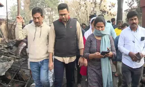 यूनिट-I मार्केट आग पर BMC मेयर का बयान, मुआवज़ा नहीं मिलेगा यूनिट-I मार्केट आग पर BMC मेयर का बयान, मुआवज़ा नहीं मिलेगा