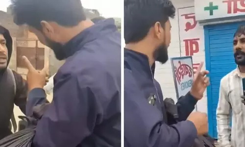 Yamunanagar: कश्मीरी युवकों से बदसलूकी और धमकी, हरियाणा में बढ़ा तनाव Yamunanagar: कश्मीरी युवकों से बदसलूकी और धमकी, हरियाणा में बढ़ा तनाव