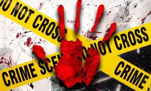 Hyderabad: बोराबंदा में पति ने बेवफाई के शक में पत्नी की हत्या कर दी Hyderabad: बोराबंदा में पति ने बेवफाई के शक में पत्नी की हत्या कर दी