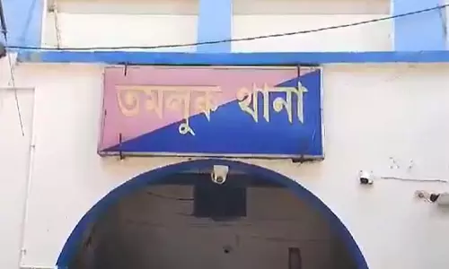 तामलू में BLO ने फॉर्म नंबर 7 जमा करने में गड़बड़ी का आरोप लगाया, BJP कार्यकर्ता गिरफ्तार तामलू में BLO ने फॉर्म नंबर 7 जमा करने में गड़बड़ी का आरोप लगाया, BJP कार्यकर्ता गिरफ्तार
