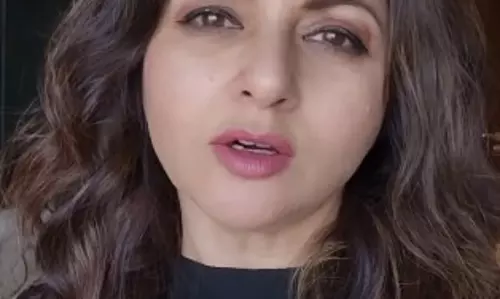 भाग्यश्री ने किशोर कुमार के गाने से दी समाज की कड़वी बातों को नजरअंदाज करने की सलाह