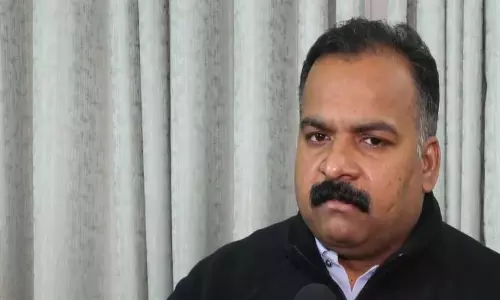 मणिक्कम टैगोर ने Tamil Nadu के राज्यपाल द्वारा विधानसभा से वॉकआउट करने की आलोचना की मणिक्कम टैगोर ने Tamil Nadu के राज्यपाल द्वारा विधानसभा से वॉकआउट करने की आलोचना की
