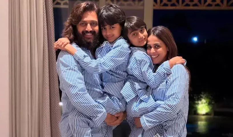 जेनेलिया डिसूजा गर्व से मुस्कुराईं, बेटे राहिल ने जीता प्लेयर ऑफ द मैच जेनेलिया डिसूजा गर्व से मुस्कुराईं, बेटे राहिल ने जीता प्लेयर ऑफ द मैच