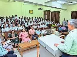 Rohtak सीयू ने स्टूडेंट्स के लिए स्कॉलरशिप की घोषणा की Rohtak सीयू ने स्टूडेंट्स के लिए स्कॉलरशिप की घोषणा की