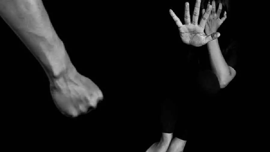 Bhopal : गबन की रिपोर्ट करने पर महिला जेल गार्ड पर हमला Bhopal : गबन की रिपोर्ट करने पर महिला जेल गार्ड पर हमला