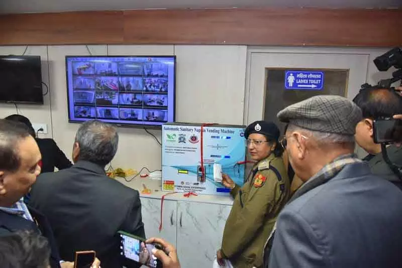 Delhi पुलिस ने लैंगिक समानता के लिए ‘स्वाभिमान’ अभियान शुरू किया Delhi पुलिस ने लैंगिक समानता के लिए ‘स्वाभिमान’ अभियान शुरू किया
