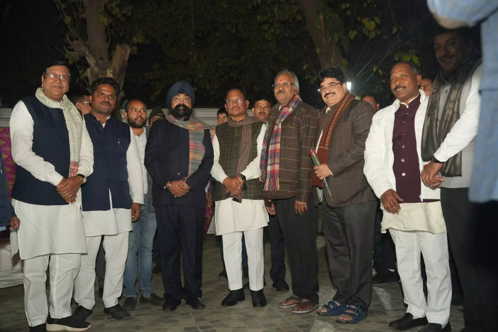 सांसद बृजमोहन अग्रवाल के दिल्ली आवास पर CM साय सहित भाजपा के वरिष्ठ नेता रात्रि भोज में हुए शामिल सांसद बृजमोहन अग्रवाल के दिल्ली आवास पर CM साय सहित भाजपा के वरिष्ठ नेता रात्रि भोज में हुए शामिल