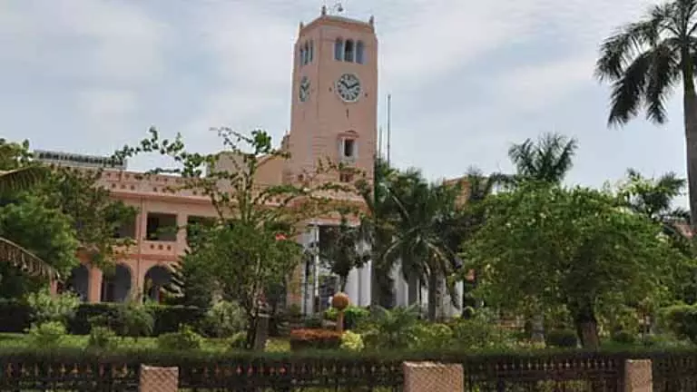 अन्नामलाई यूनिवर्सिटी को रिसर्च पार्क मिलेगा: Minister MRK Panneerselvam अन्नामलाई यूनिवर्सिटी को रिसर्च पार्क मिलेगा: Minister MRK Panneerselvam