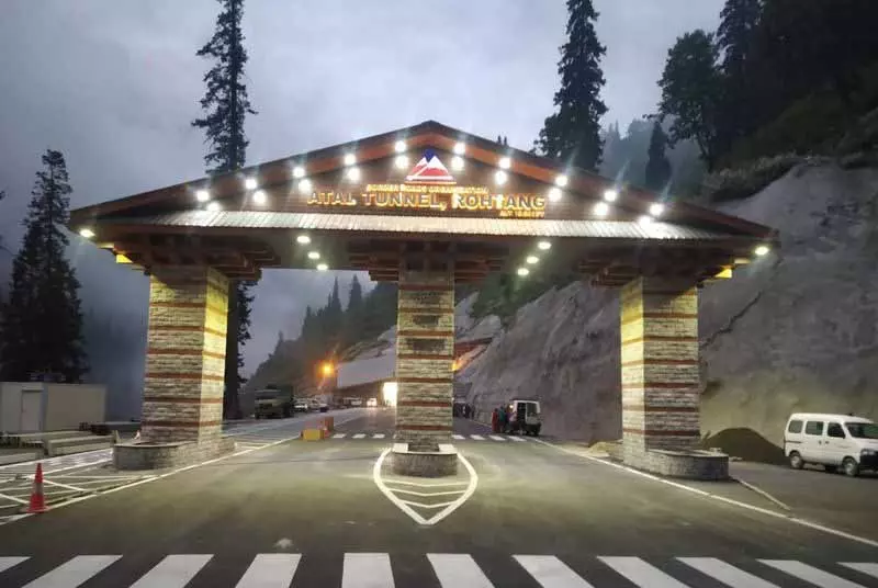 Ghaziabad के युवक का शव अटल टनल के पास मिला Ghaziabad के युवक का शव अटल टनल के पास मिला